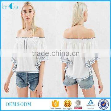 Low MOQ summer design ladies off shoulder embroidred tank tops