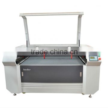 cloth leather denim jeans Double-head laser engraving cutting machine