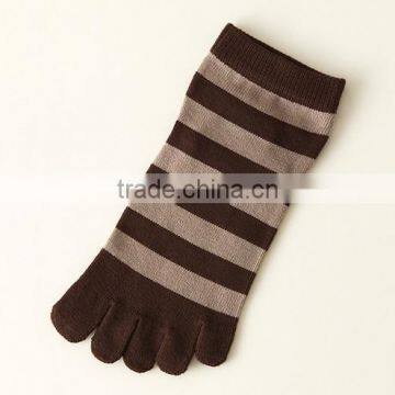 Bulk Wholesale Japanese OEM Top Quality Custom Design Winter Warm Five Toe Multi Yellow Stripes Injinji Yoga Pilates Socks photo-3