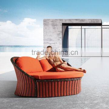 New design heart-shaped luxury rattan outdoor daybed with cushions                        
                                                Quality Choice