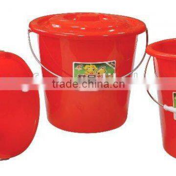 plastic bucket with metal handle PE 18L