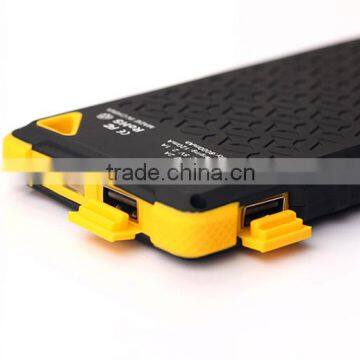 Hot Waterproof 8000mah Portable Solar Power Charger for Samsung Mobile Phone photo-3