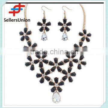 No.1 Yiwu Exporting Commission Agent Wanted Flower Designs Fashion Artificial Statement Necklace and Earrings Sets for Girls photo-4