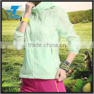 Super Breathable Outdoor Sports Windbreaker