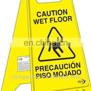 2013 New Style Yellow Safety Sign Made of PP, Weighs 560 to 800g