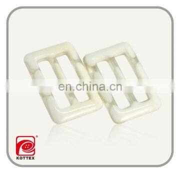 Factory Classic Resin Plastic Belt Buckle Buttons Has White Transparent Color