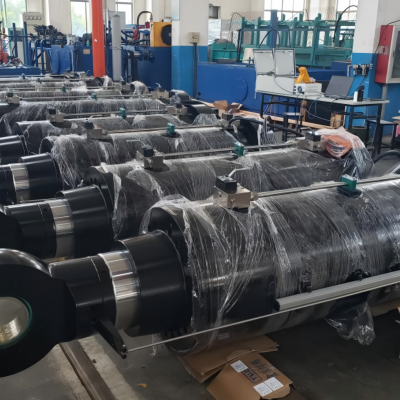 Various Types of Oil Cylinders