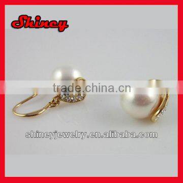 yiwu wholesale cheap jewelry crystal paved hook styled pearl earring