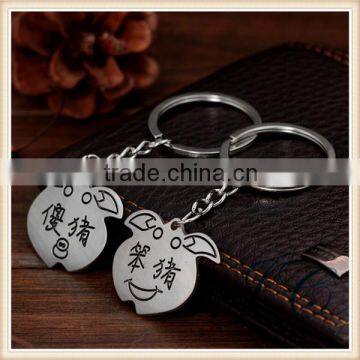 Hot Sale Products High Qality Custom Poker Keychain Keychain Manufacturers