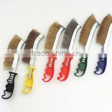 steel wire brush with plastic handle