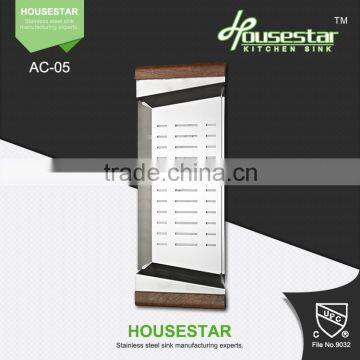 High Quality Kitchen Sink Accessory Stainless Steel Colander China Supplier Fruit And Vegetables Colander With Handle And Stand photo-3