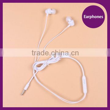 Promotional price plastic earphones in ear for iPhone/iPad/Android phone bass sound headphones with stereo