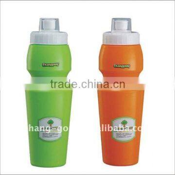 BPA free PE plastic promotional sport water drinking bottle