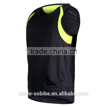 Wholesale customized sportswear, soccer kits/ football kits, basketball uniforms, Track Suits, Fitness Wear