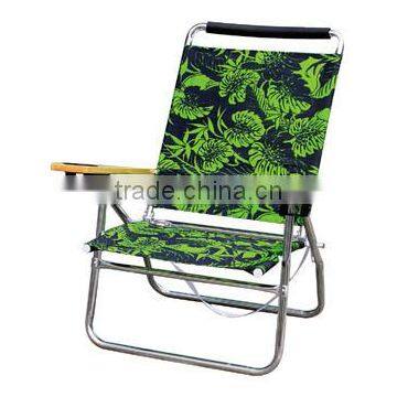 Colorful Folding Aluminium Beach Chair with Wooden Armrest/Tray L85006