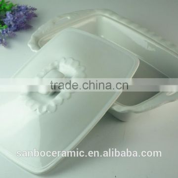 Stock white porcelain Ceramic soup bowl with lid and handle