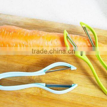 Wholesale Stock Colorful Hanging Double Fruit Vegetable Peelers photo-2