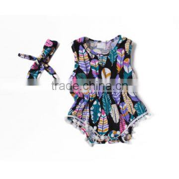 wholesale boutique soft cotton printed colorful feather with headband newbron infant baby romper set