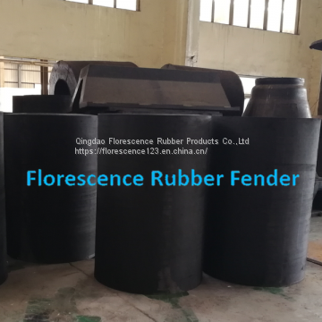 Dock cylindrical rubber fender for berthing