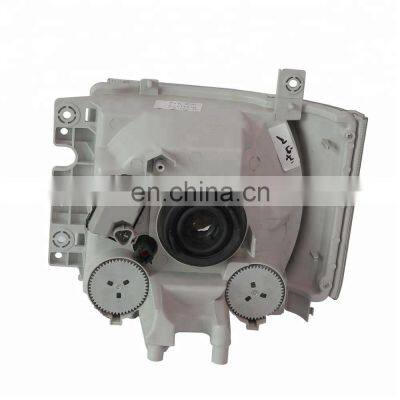 Factory Direct Sale 12v Auto Headlight Car Front Head Lamp For Isuzu 700P ELF FRR NPR photo-4