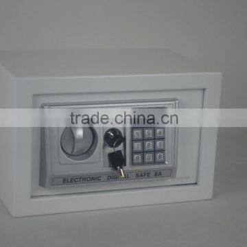 Beach Metal Hotel Safe Box