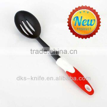 TSY001A-SLS Black Nylon Slotted Spoon with White PP and Red TPR handle Nylon Kitchen Tools