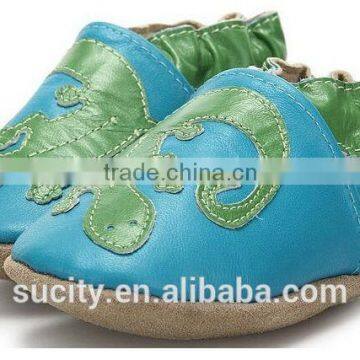 wholesale hot sale soft sole old fashion leather toddler shoes