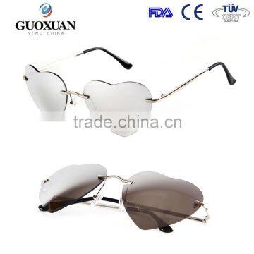 Progressive Dual Colors Rimless Women Metal Heart Shaped Sunglasses photo-3