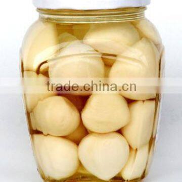 Good quality canned pickled garlic cloves in brine