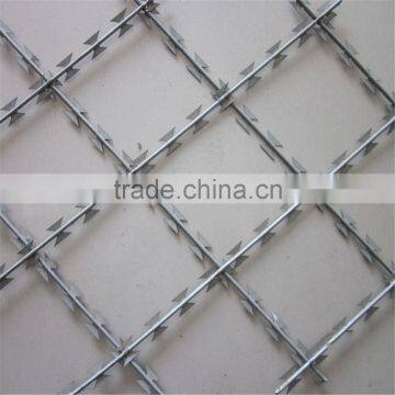 Low Carbon Steel Wire,Steel Wire Material and Galvanized Surface Treatment Razor Barbed Wire photo-5