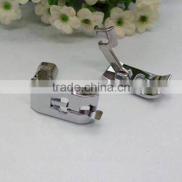 SEWING MACHINES SLANT NEEDLE SCREW ON OVERCAST, OVERLOCK FOOT WILL FIT SINGER 255S photo-2