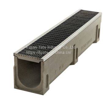 Drainage Channel With Grates