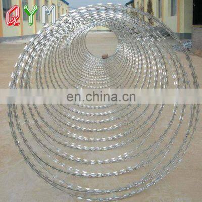 700mm Coil Diameter Concertina Razor Barbed Wire Prison Fence photo-5