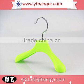 CY-05 cute baby plastic hanger with trousers hanger