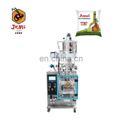 Factory direct price small vertical liquid packaging machine coconut milk packaging machine accurate positioning