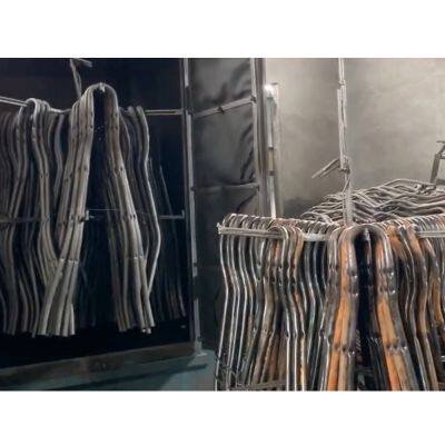 Overhead Rail Spin Hook(s) Shot Blasting Machine photo-2