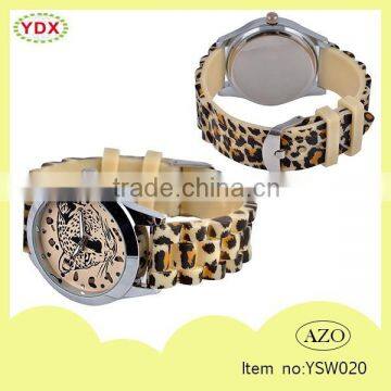 New Arrival flexible fashion leopard watch women