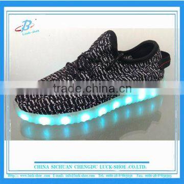 Most Popular Adult 7 Colors LED Light Shoes Yeezy Light Shoes with High Quality