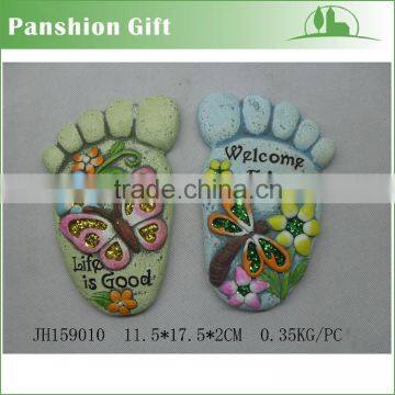 Decorative garden foot shape stepping stone