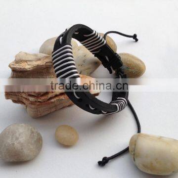 Fashion 2015 new design of hot sales hand woven cow leather bracelet in DongGuan factory