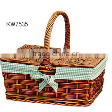 wicker picnic basket,picnic basket