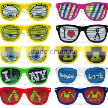 Plastic sunglasses with italy design sunglasses ,CE custom sunglasses with your logo