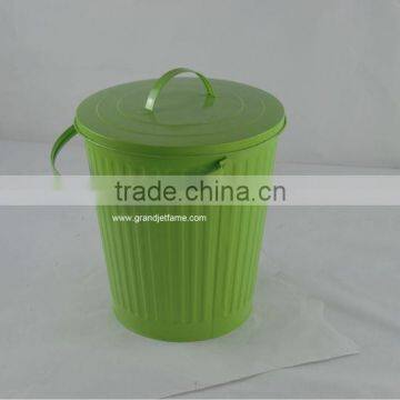 garden hose big green metal with lid bin