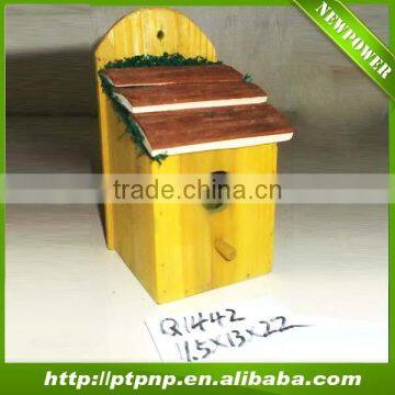 Small Natural wooden bird house with different image design