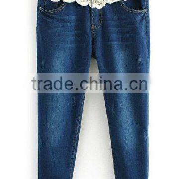 OEM Factory Supply High Fashion Trendy Design Jeans Style Half Pants for Women photo-3