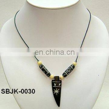 Glass Bead Costume Necklace photo-4