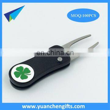 Different color in stock retractable switch blade golf pitch fork with custom ball marker