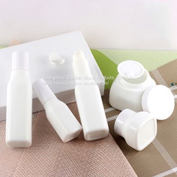 Free Sample 130ml Porcelain White Glass Cosmetic Jars And 50ml Unique Lotion Bottles