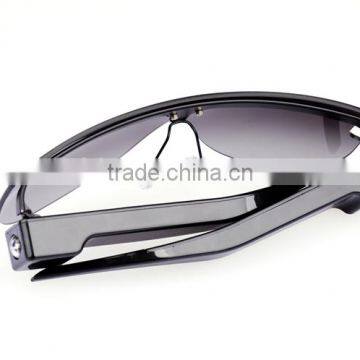 720P Wifi Action Camera Hidden Sunglasses Camera Can Support 4 Client Software Online the Same Time 3gp Camera Sunglasses photo-2