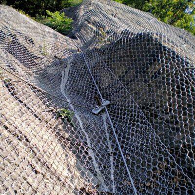 Factory Sale High Tensile Geogrid Woven Technique Hexagonal Net HR Slope Protection Drapery System for Rockfall Protection photo-3